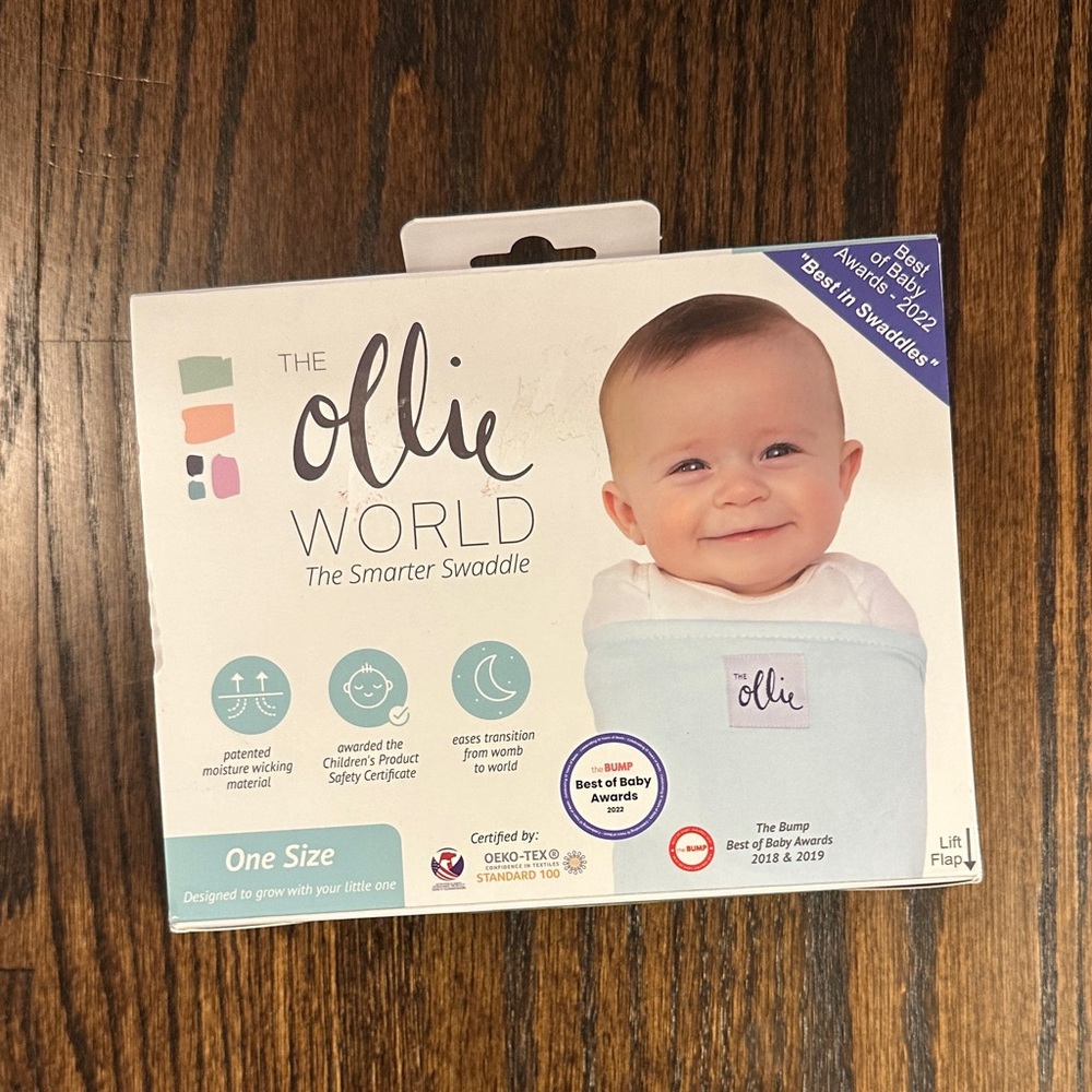 *BRAND NEW NEVER OPENED* Ollie World Smarter Swaddle - Sky Blue